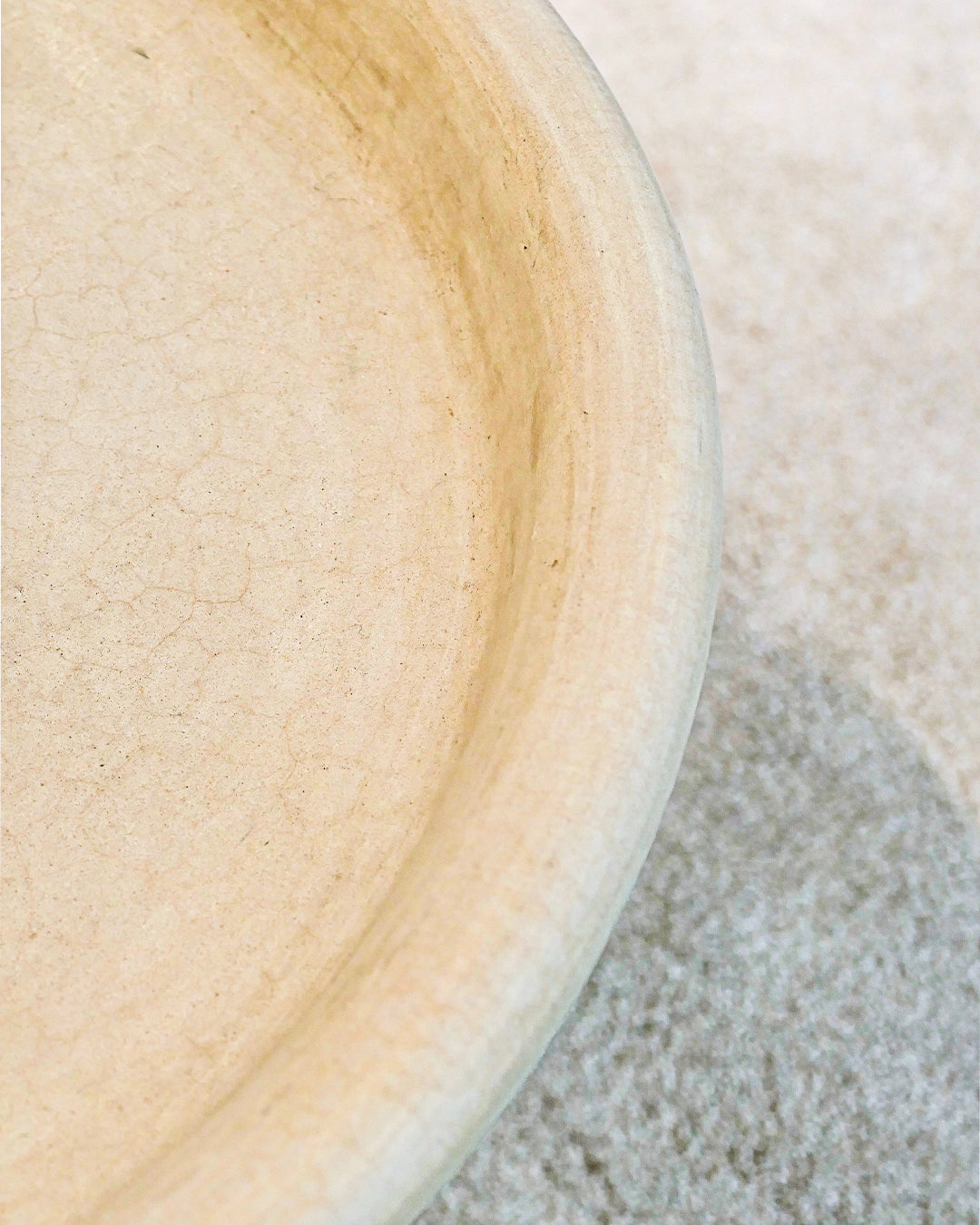 TABLE D'APPOINT CONCAVE